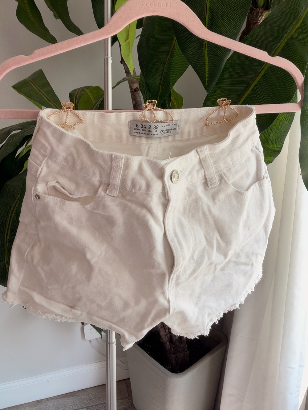 Primark White High-Rise Frayed Denim Shorts